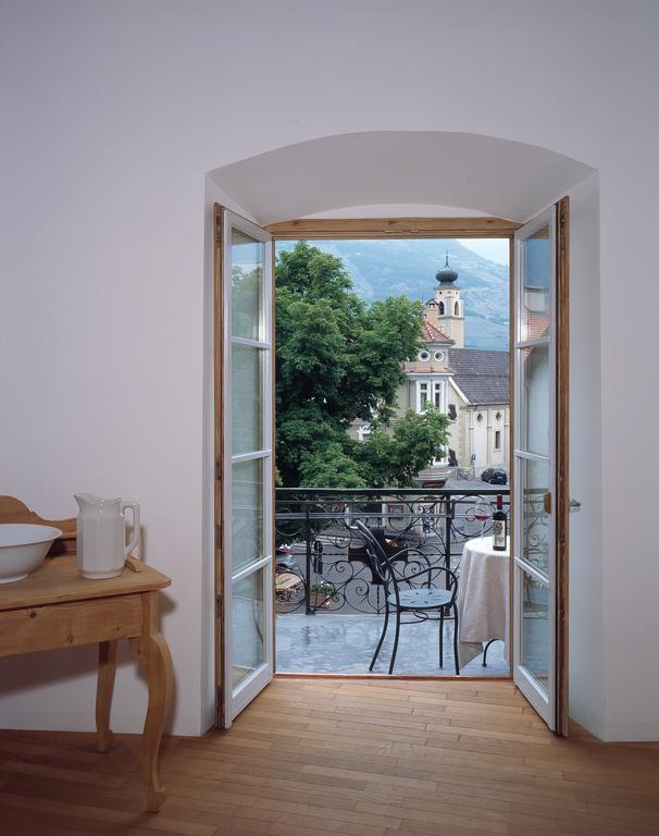 Hotel Gasthof Gruener Baum Glorenza Exterior foto